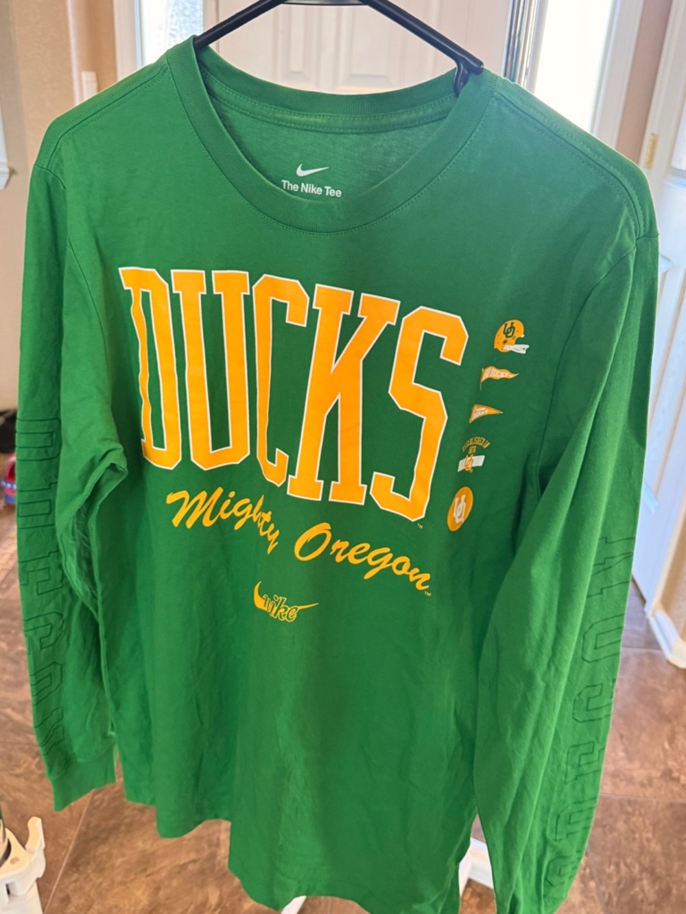 Nike Oregon Ducks long sleeve shirt!